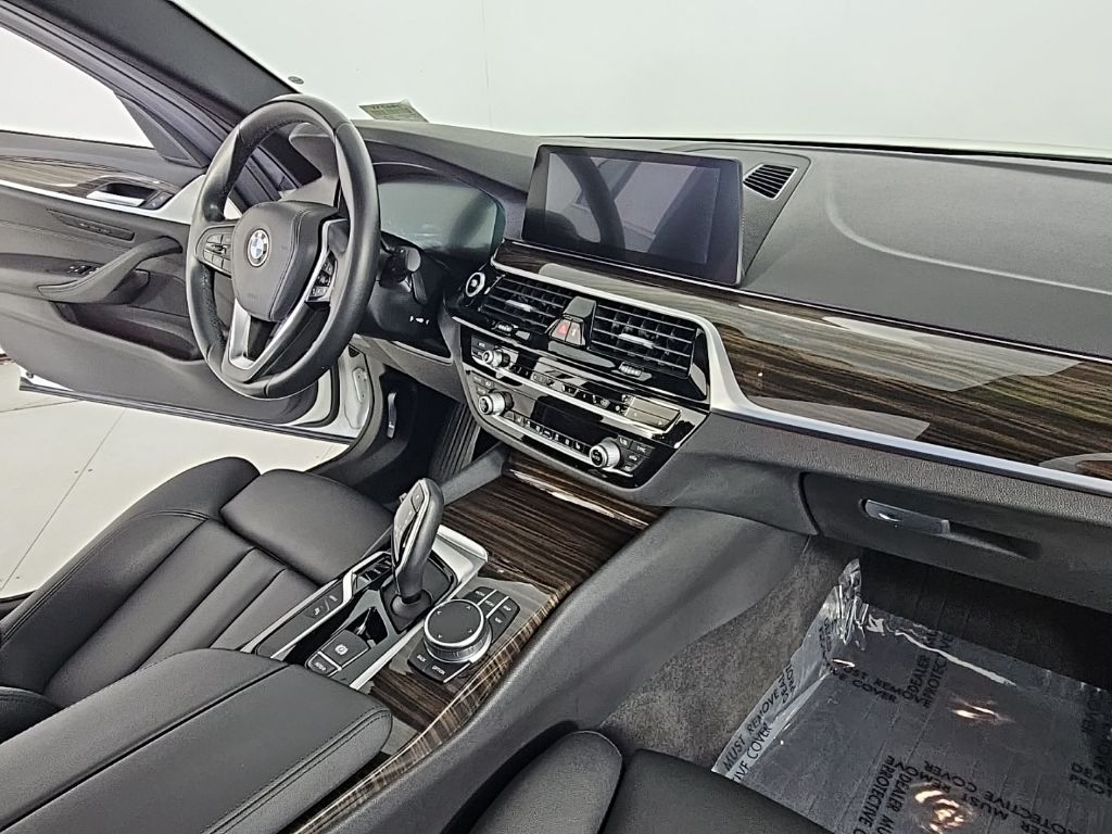 Thumbnail: 2020 BMW 5 Series - 14