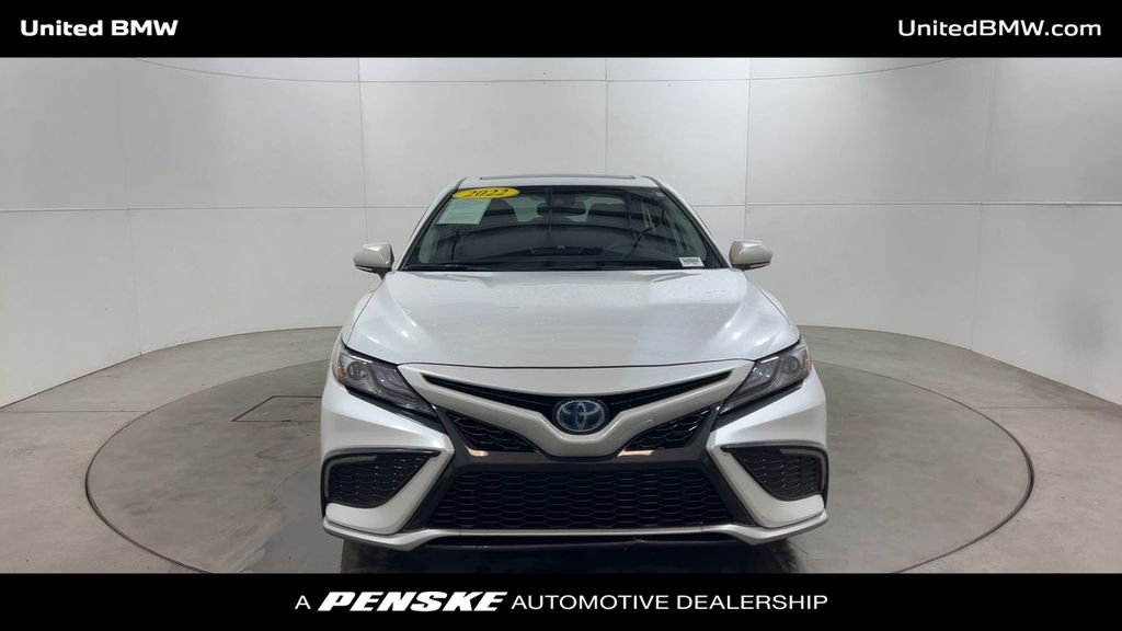 2022 Toyota Camry XSE 3