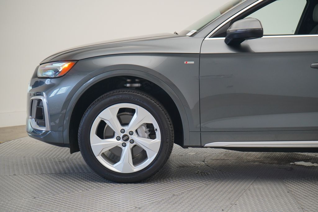 Thumbnail: 2024 Audi Q5 - 2