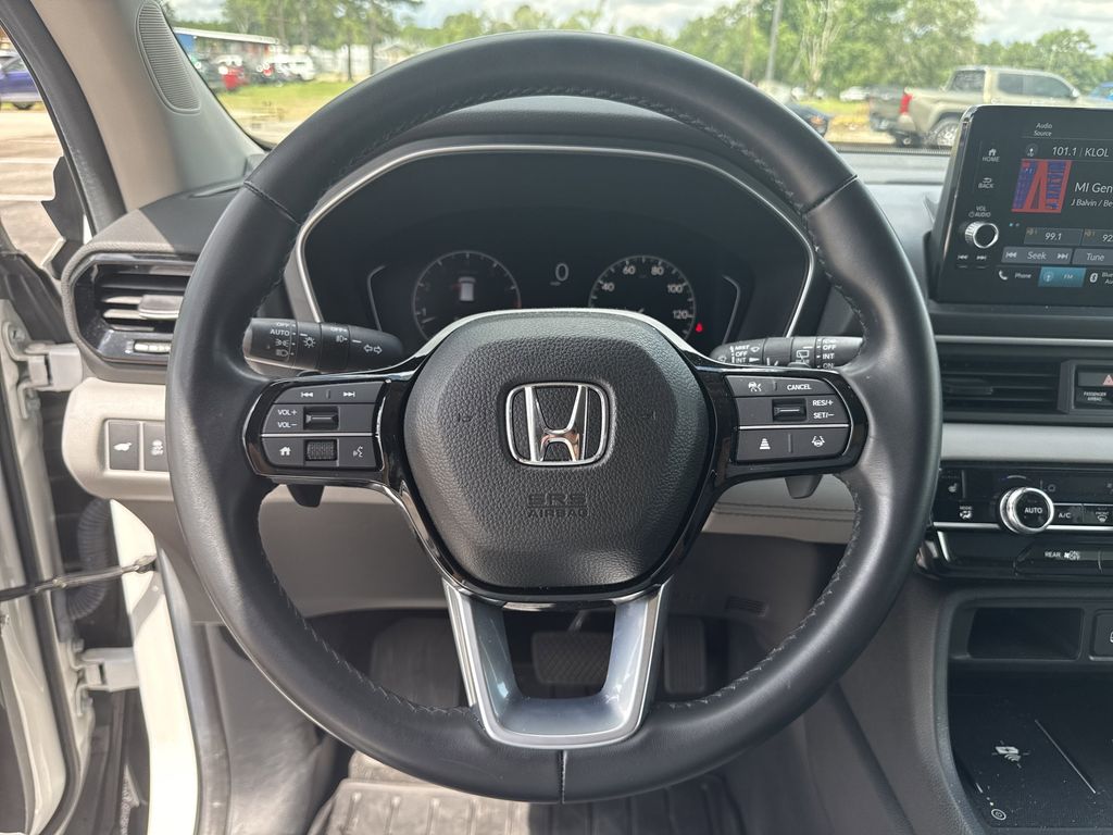 2025 Honda Pilot EX-L White at Community Honda