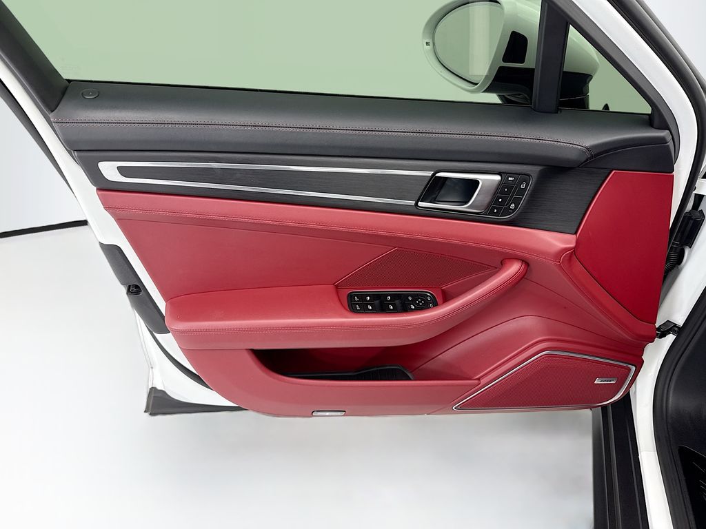 Thumbnail: 2023 Porsche Panamera - 24