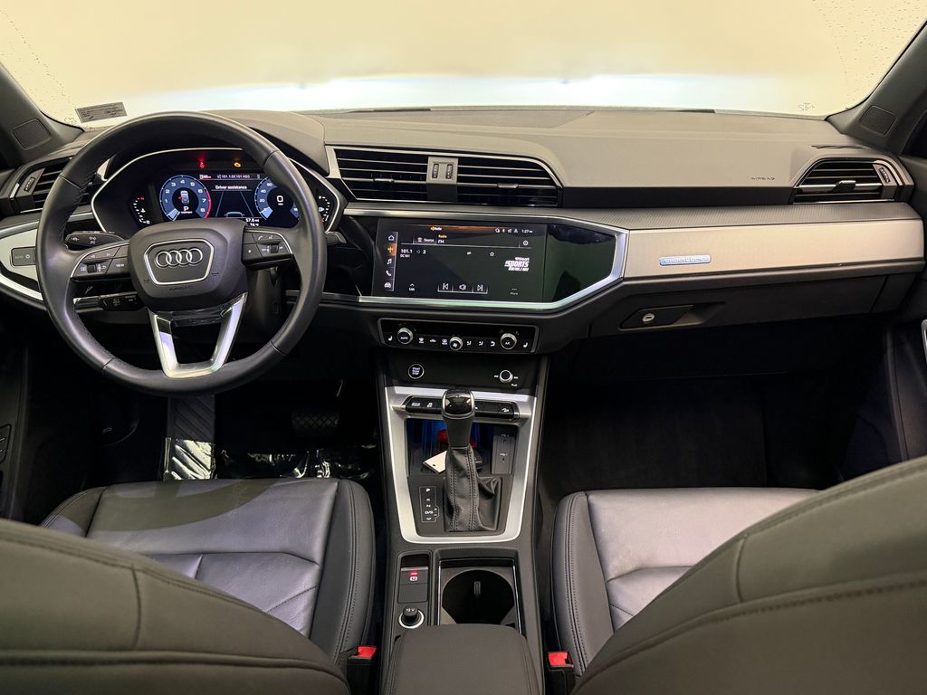 Thumbnail: 2023 Audi Q3 - 17