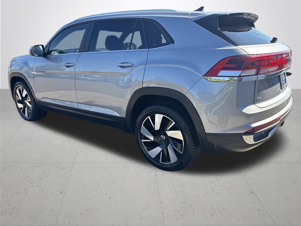 2024 Volkswagen Atlas Cross Sport 2.0T SE w/Technology