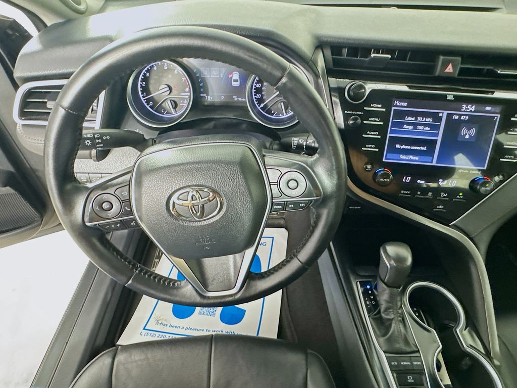 Used Car 2018 Toyota Camry  Xle For Sale Under $20,000 In Austin, Texas