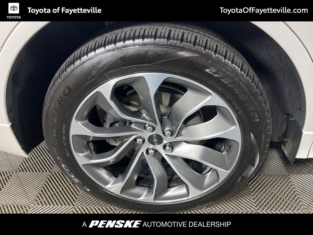 Thumbnail: 2023 Lincoln Aviator - 13