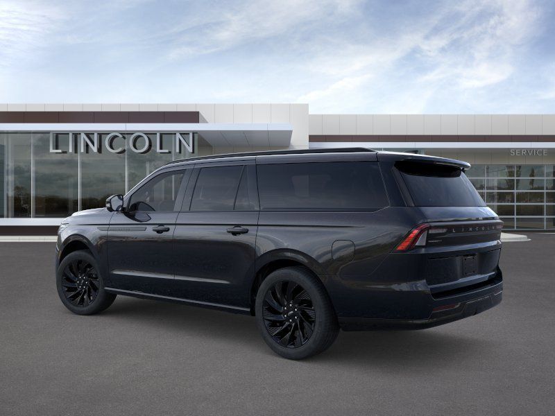 Thumbnail: 2026 Lincoln Navigator L - 4