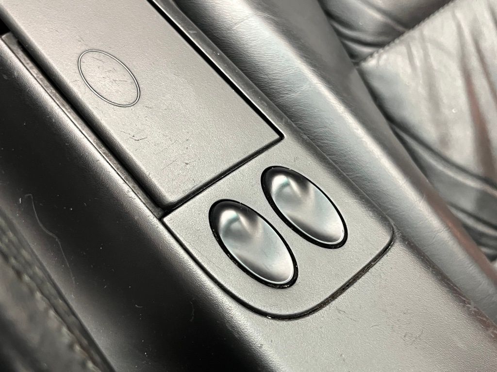 Thumbnail: 2002 Porsche 911 - 14