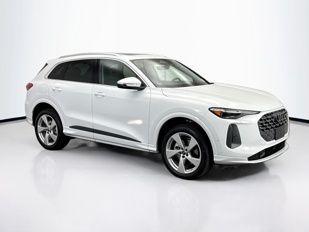 Thumbnail: 2025 Audi Q5 - 3