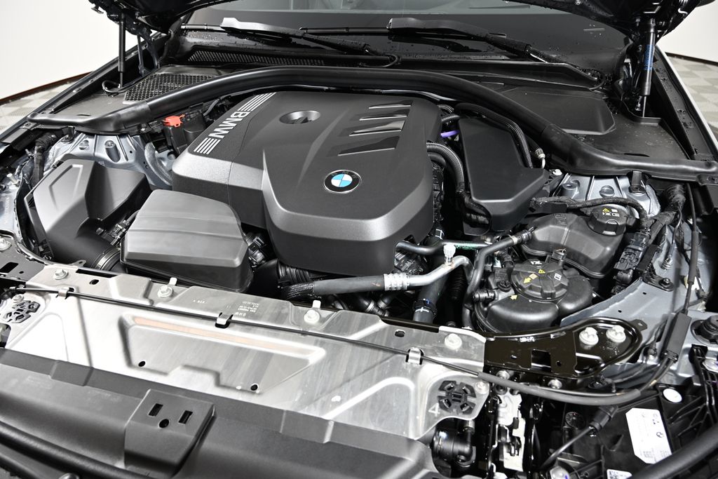 Thumbnail: 2025 BMW 3 Series - 27