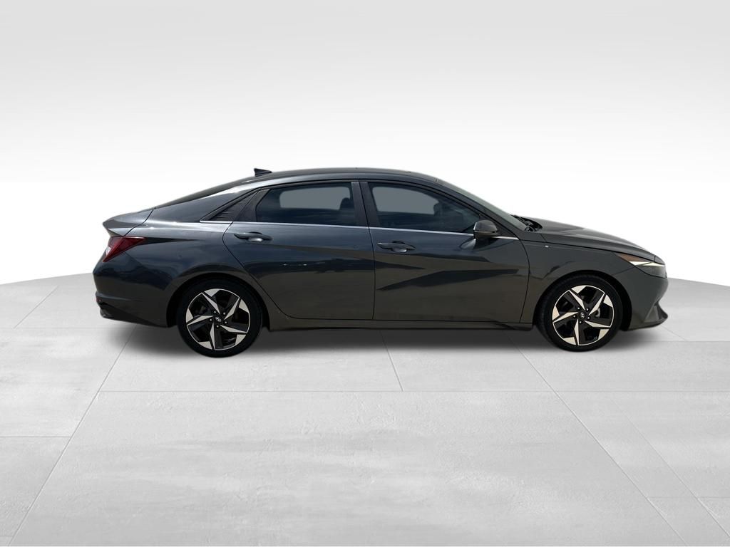 Used Car 2021 Hyundai Elantra  Limited For Sale Under $25,000 In Georgetown, Texas