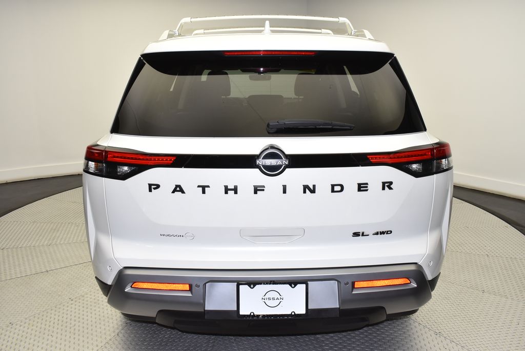 Thumbnail: 2023 Nissan Pathfinder - 6