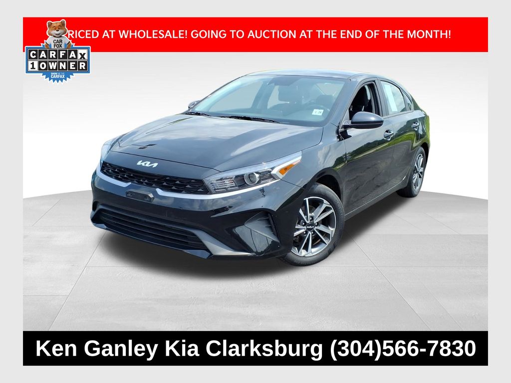 Aurora Black Pearl 2023 Kia Forte Sedan Front-Wheel Drive Continuously Variable Transmission