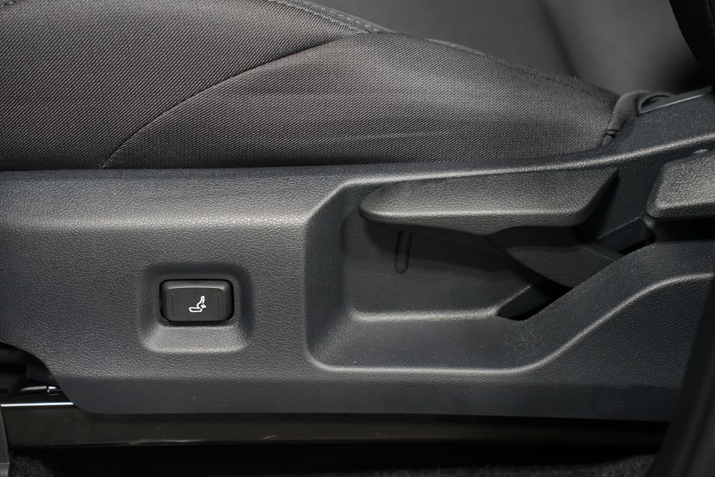 Thumbnail: 2026 Toyota Tacoma - 32