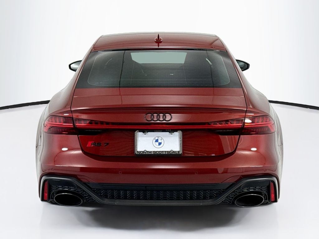 Thumbnail: 2025 Audi RS 7 - 6