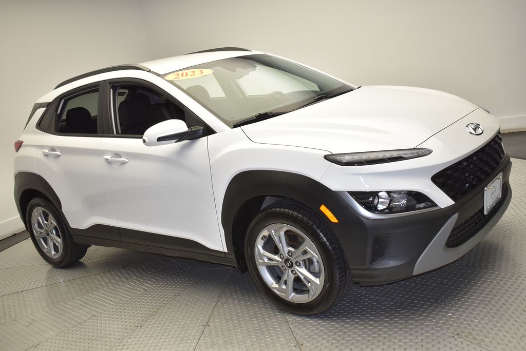 2023 Hyundai Kona SEL 3