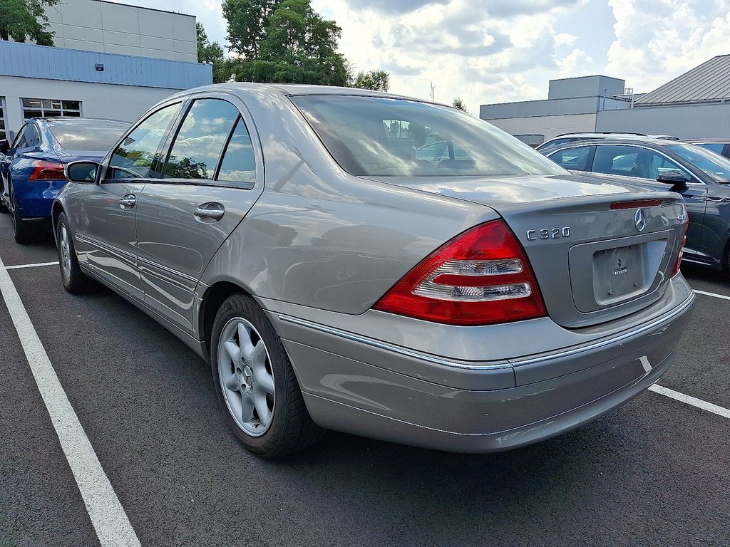 Thumbnail: 2004 Mercedes-Benz C-Class - 4