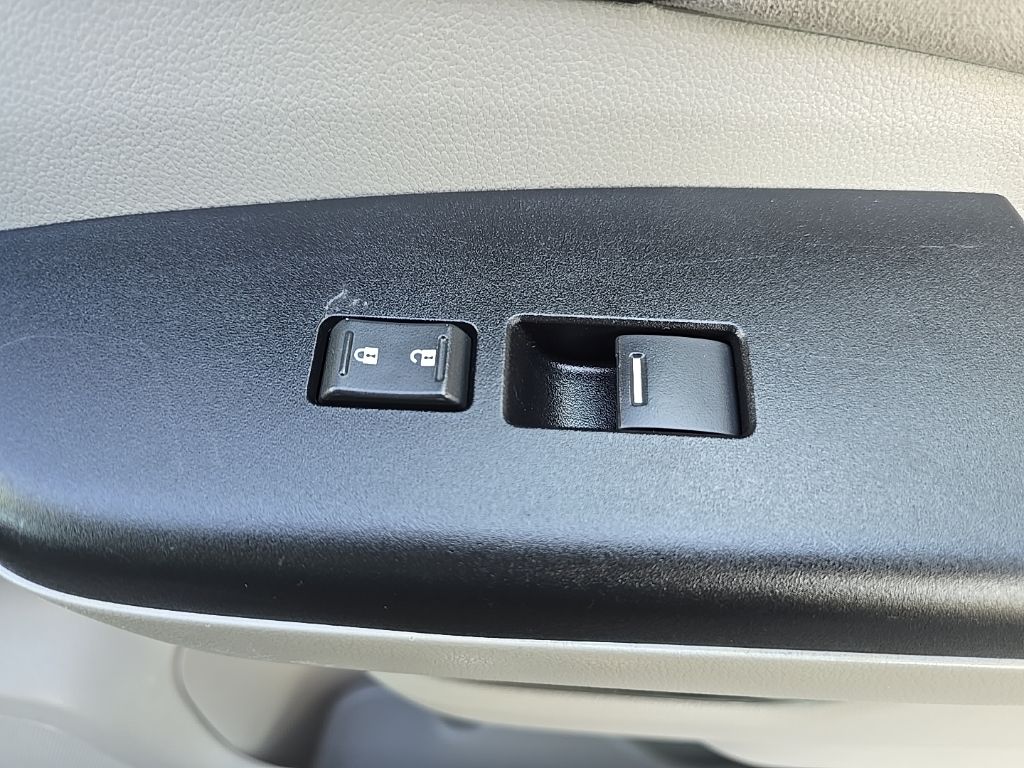 Thumbnail: 2012 Honda CR-V - 25