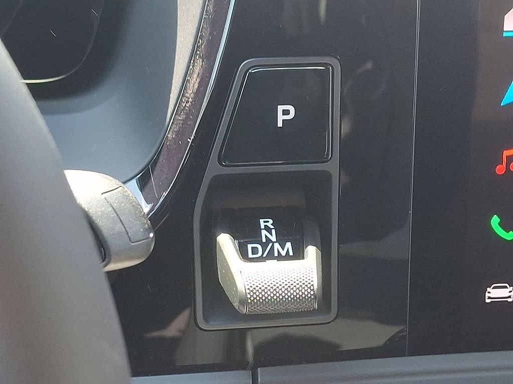 Thumbnail: 2025 Porsche Panamera - 17