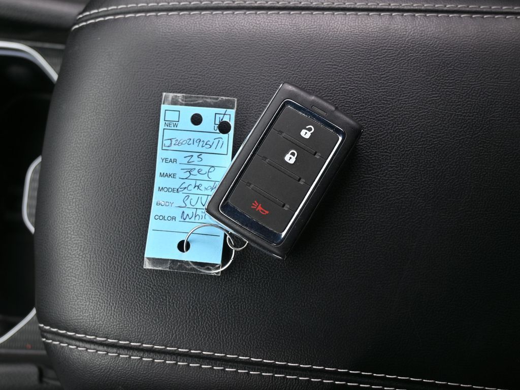 Used 2025 Bright White Clearcoat Jeep Laredo image 10