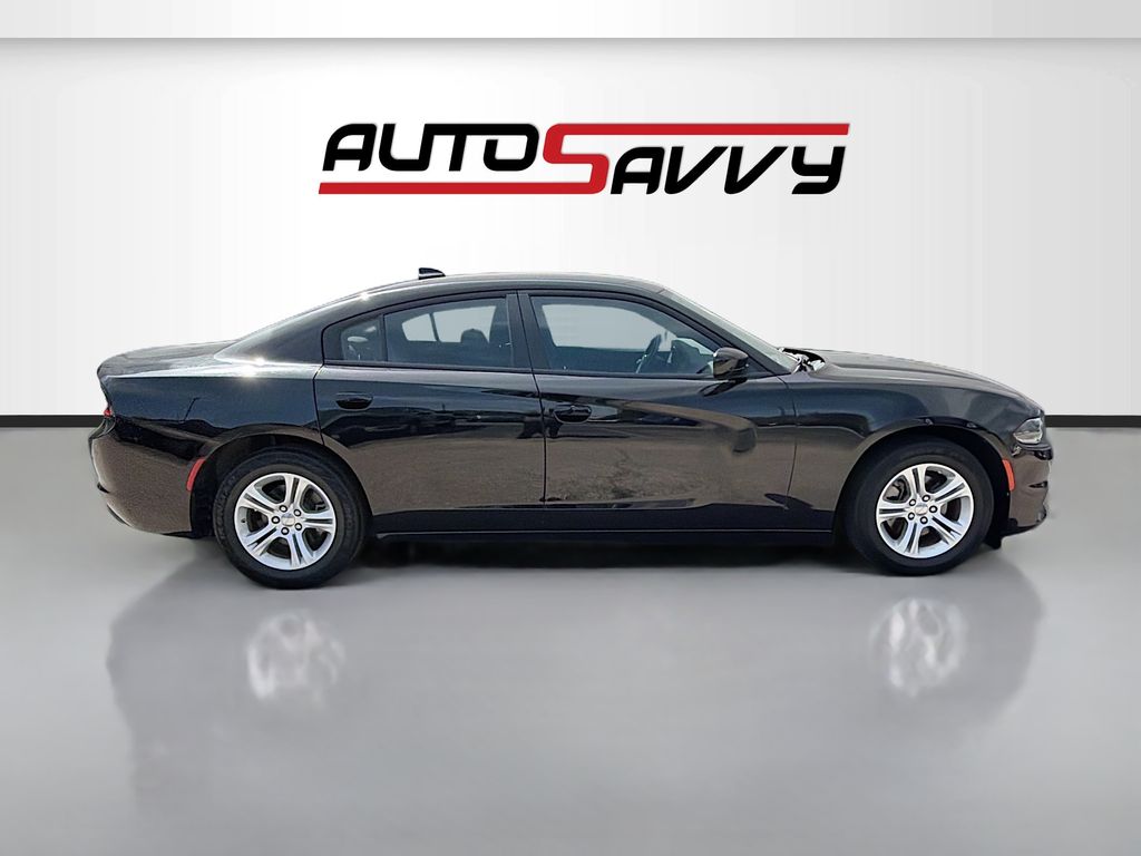 Used 2023 Black Dodge SXT image 8
