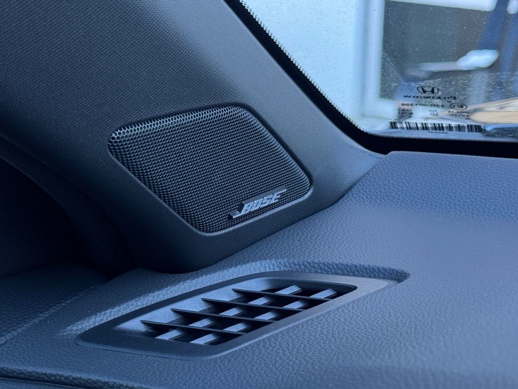 2026 Honda CR-V Hybrid Sport Touring - 8