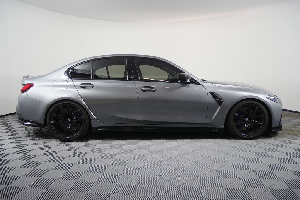 Thumbnail: 2023 BMW M3 - 2