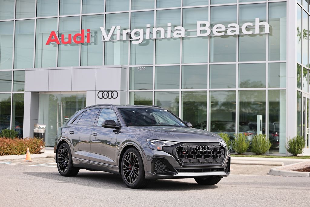 Daytona Gray Pearl Effect 2026 Audi SQ8 SUV / Crossover All-Wheel Drive 8-Speed Automatic