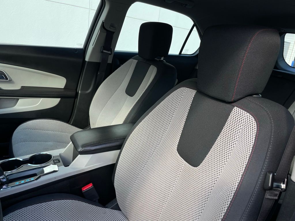 Thumbnail: 2017 Chevrolet Equinox - 25