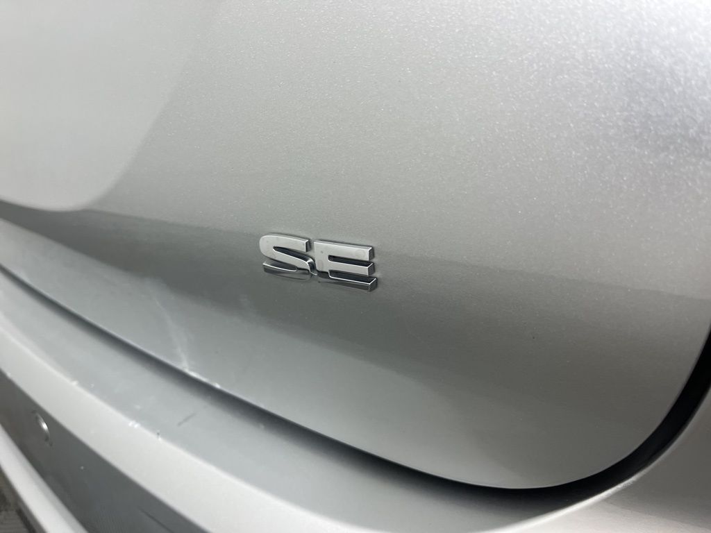 Thumbnail: 2024 Mitsubishi Outlander - 4