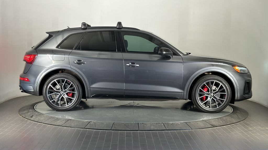 2022 Audi SQ5 Prestige 8