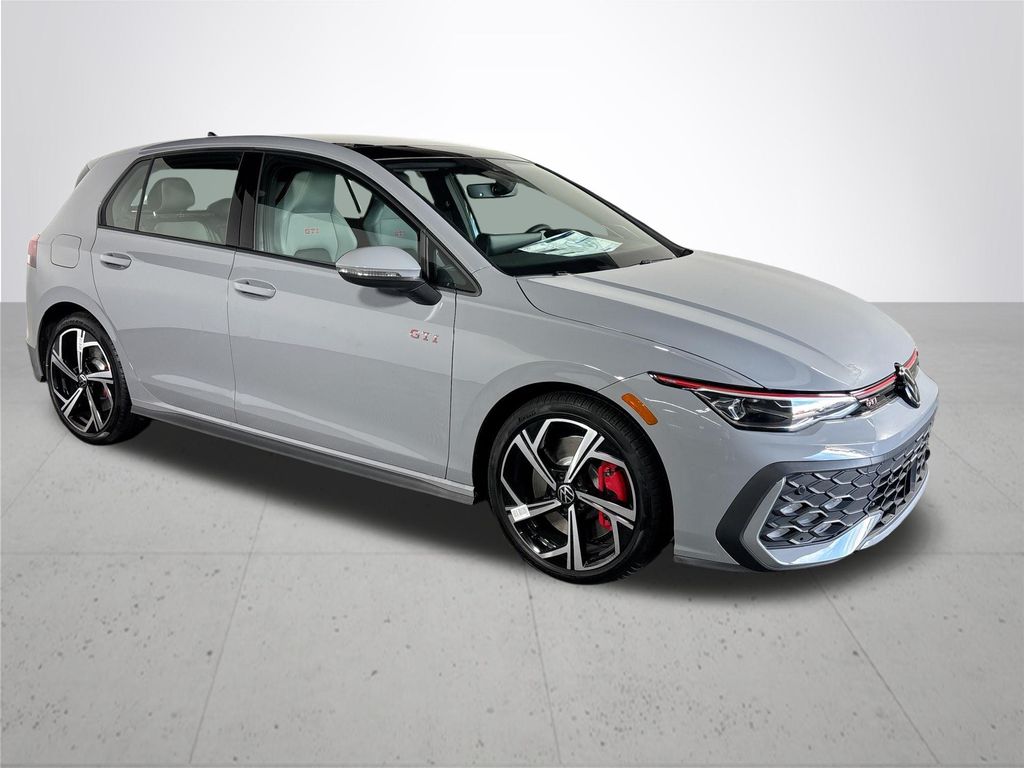 2025 Volkswagen Golf GTI SE photo 4