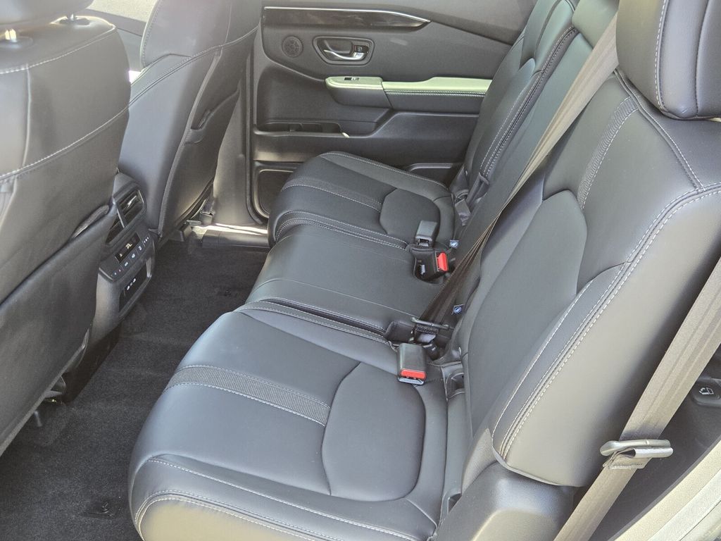 2025 Honda Pilot - $36,875