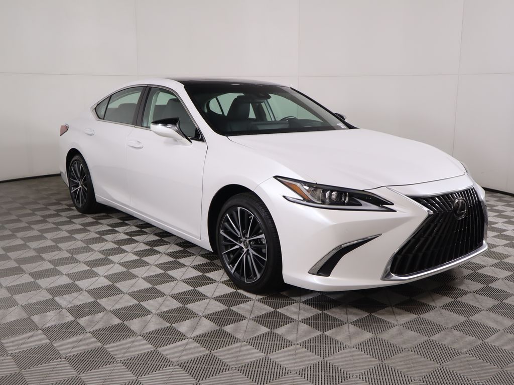 Thumbnail: 2025 Lexus ES - 3