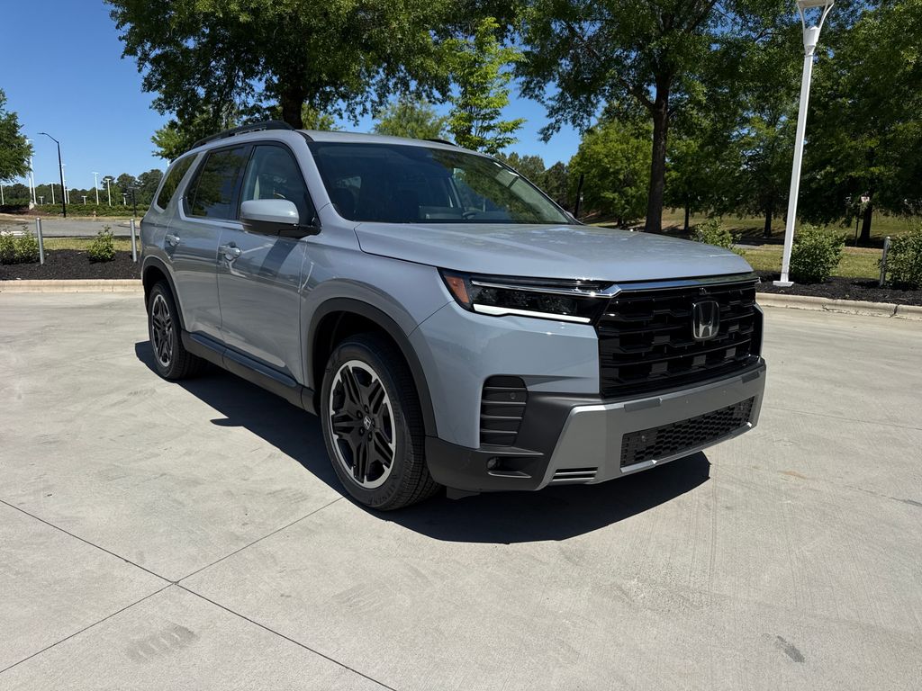2026 Honda Pilot Touring AWD's photo