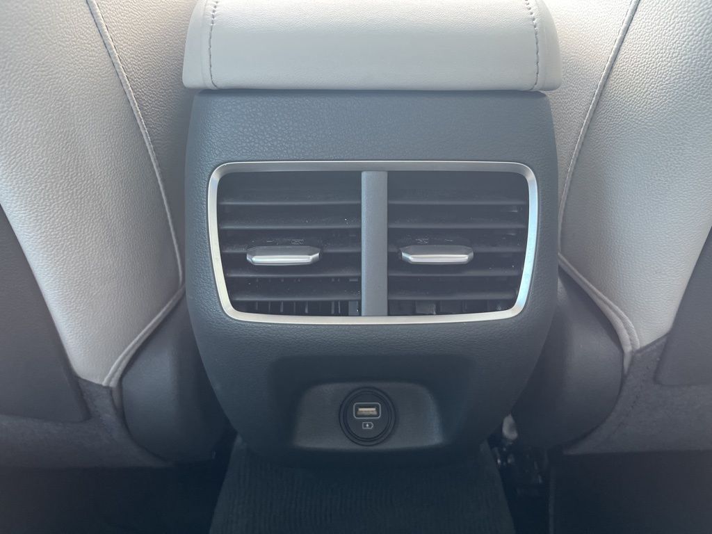 2022 Hyundai Sonata Limited 18