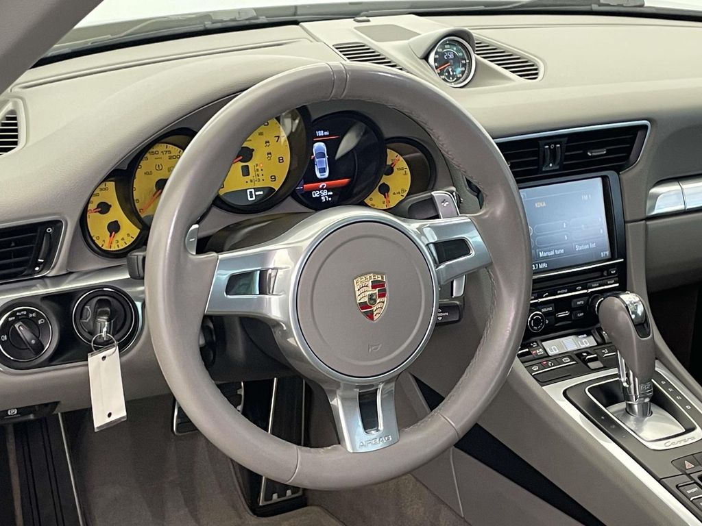 2013 Porsche 911 Carrera - 3
