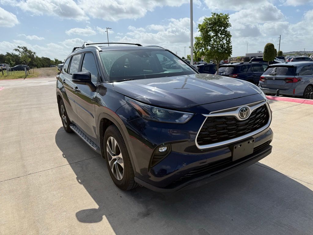 Thumbnail: 2024 Toyota Highlander - 2