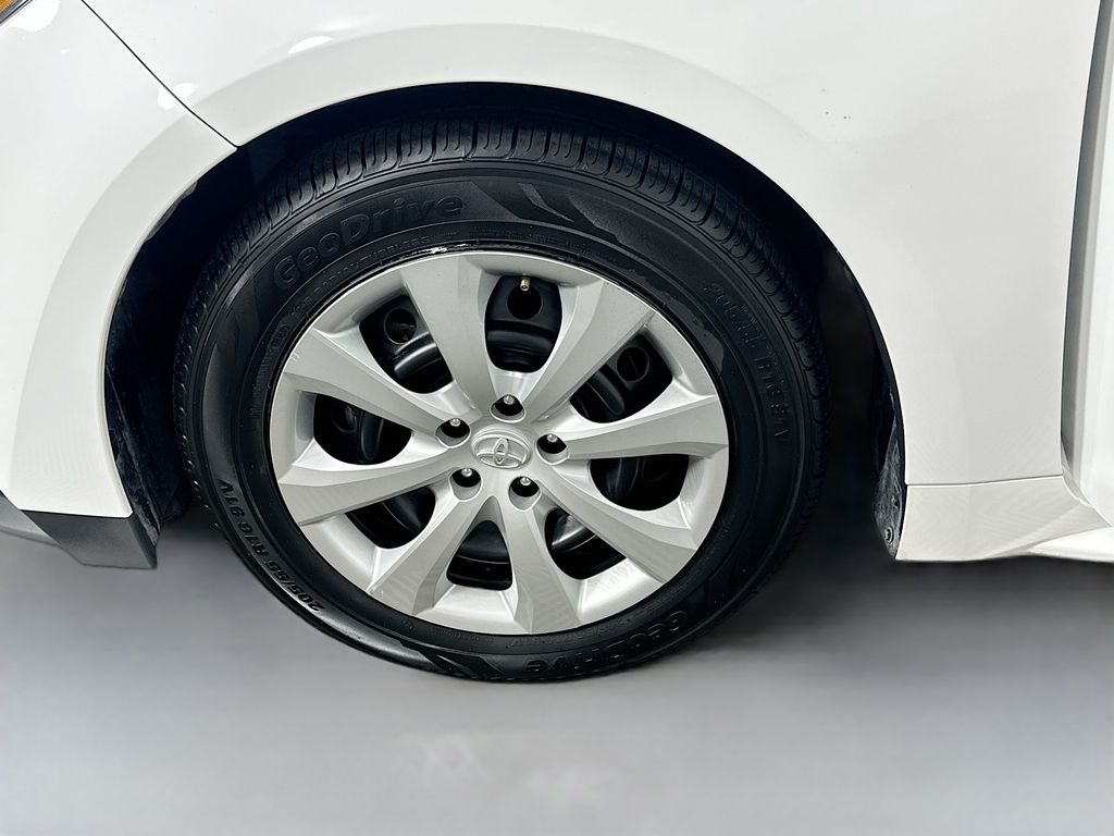 Thumbnail: 2024 Toyota Corolla - 30