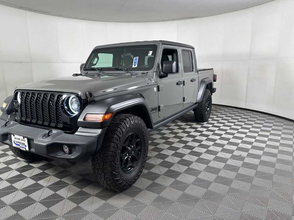Used 2020 Gray Jeep Sport image 26