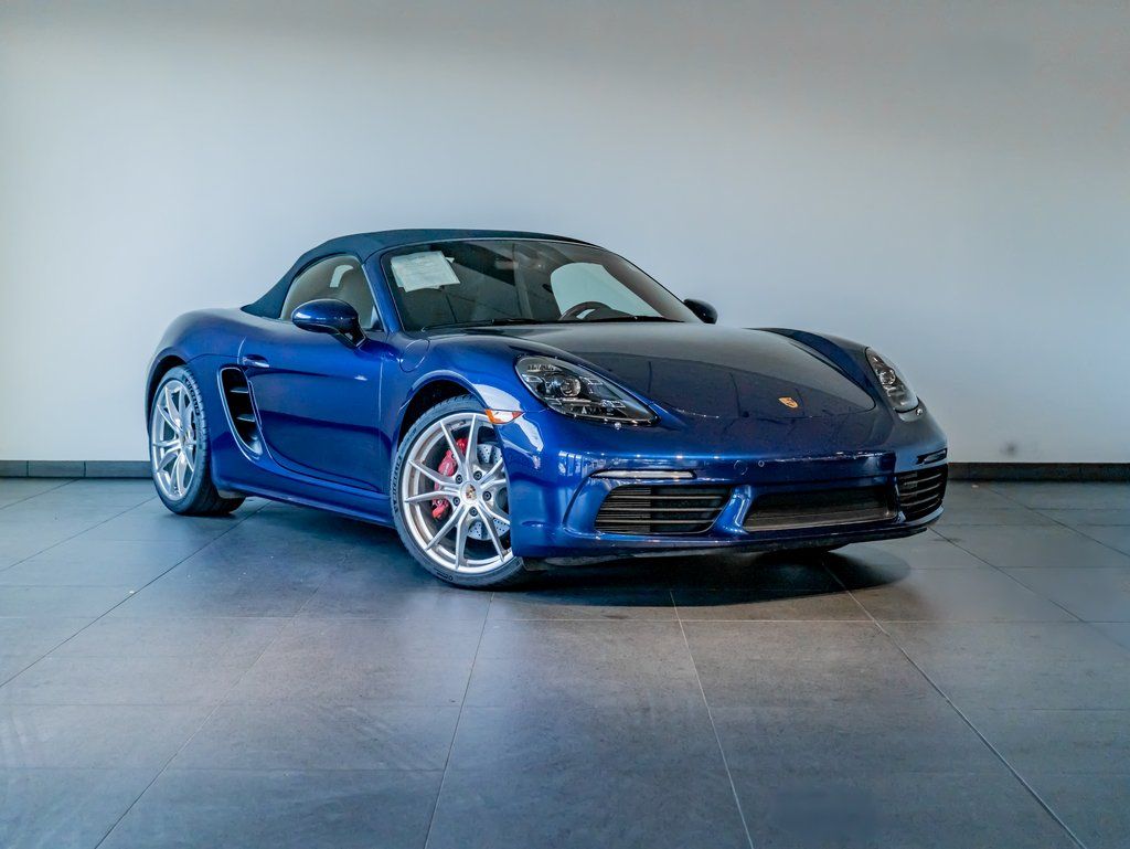 Certified Used 2024  Porsche S image 9