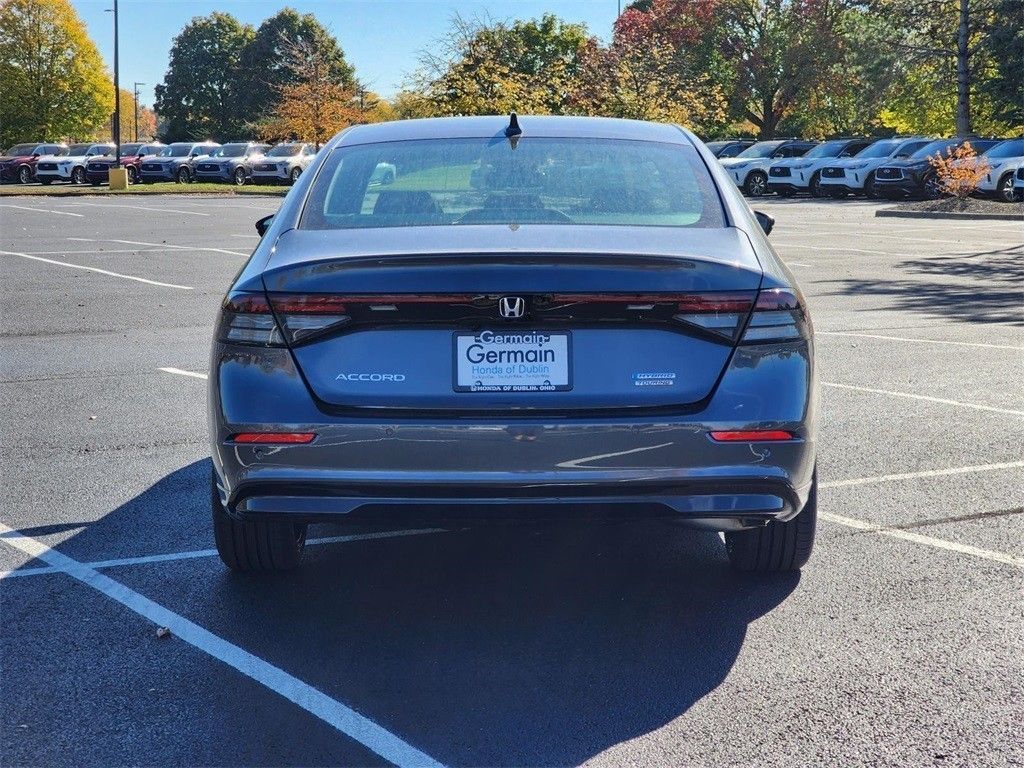 Used 2025 Gray Honda Touring image 17