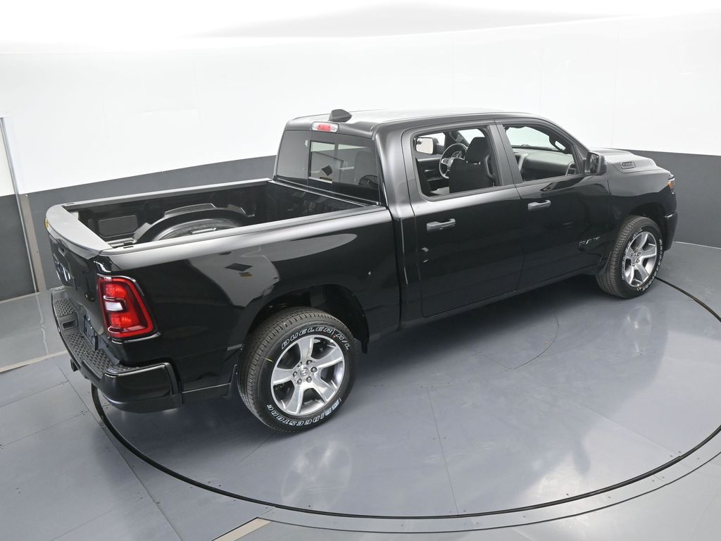 New 2026 Diamond Black Crystal Pearlcoat Ram Express image 45