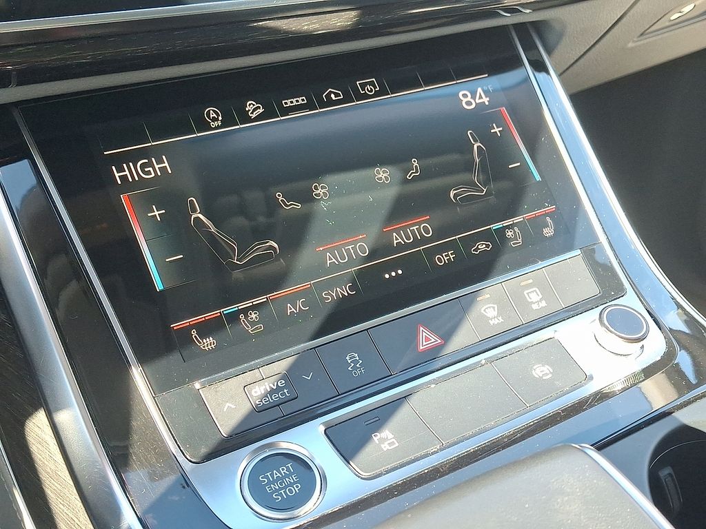 Thumbnail: 2023 Audi Q7 - 16