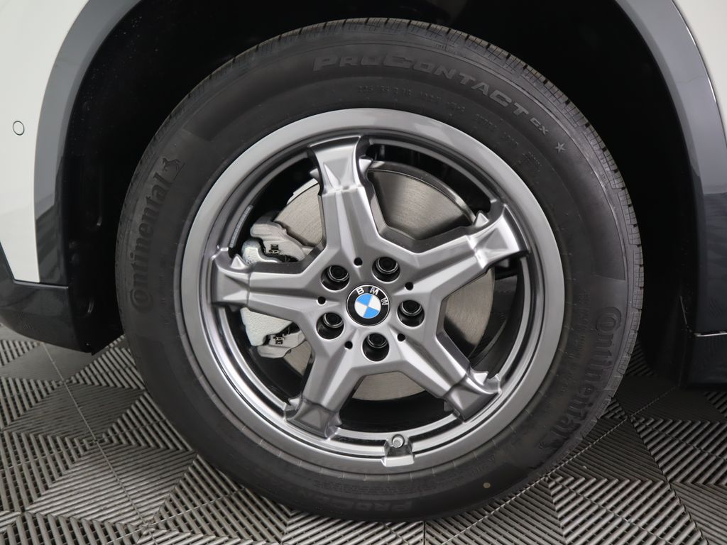 Thumbnail: 2025 BMW X1 - 31