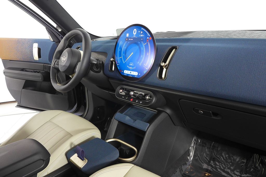 Thumbnail: 2025 MINI Cooper Countryman - 13