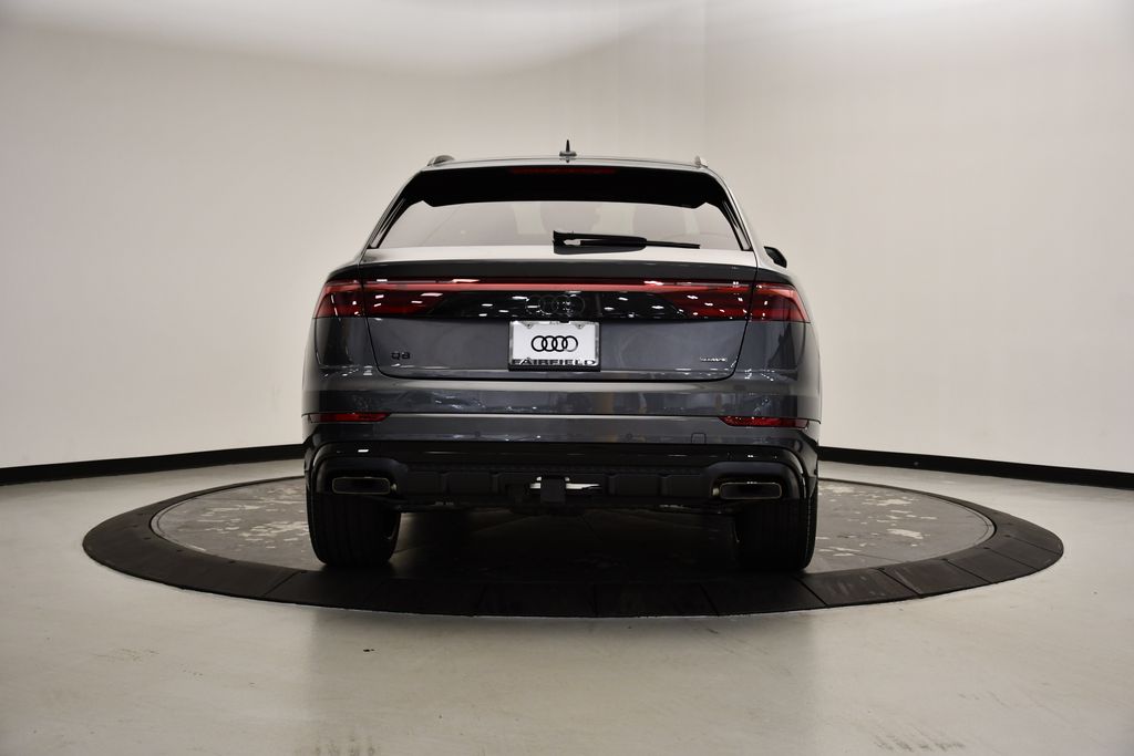 2025 Audi Q8  4