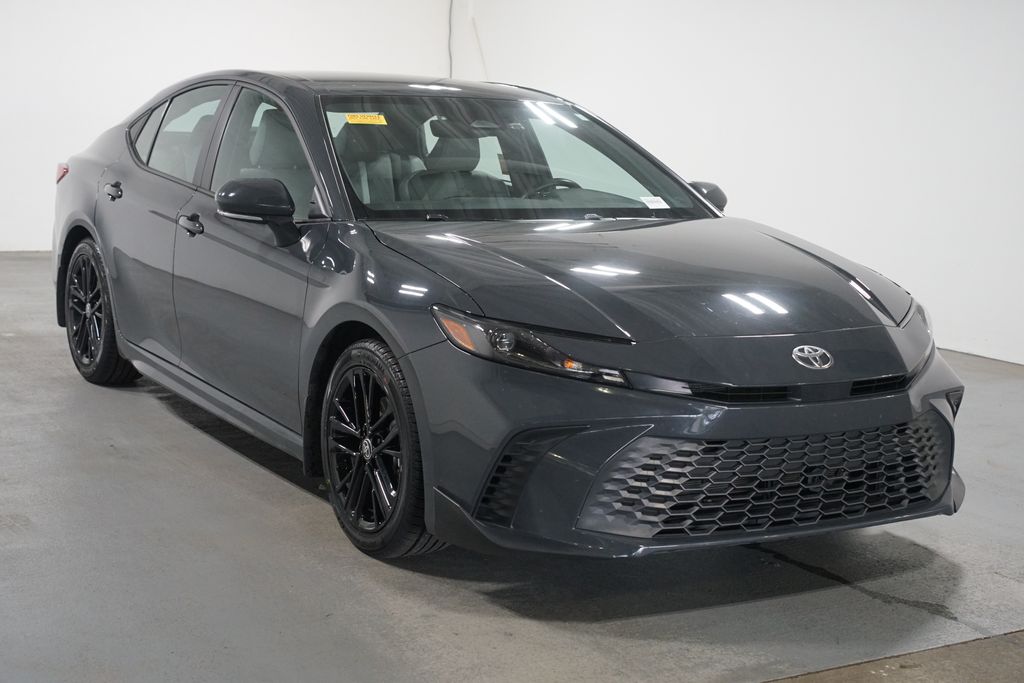 Thumbnail: 2025 Toyota Camry - 3