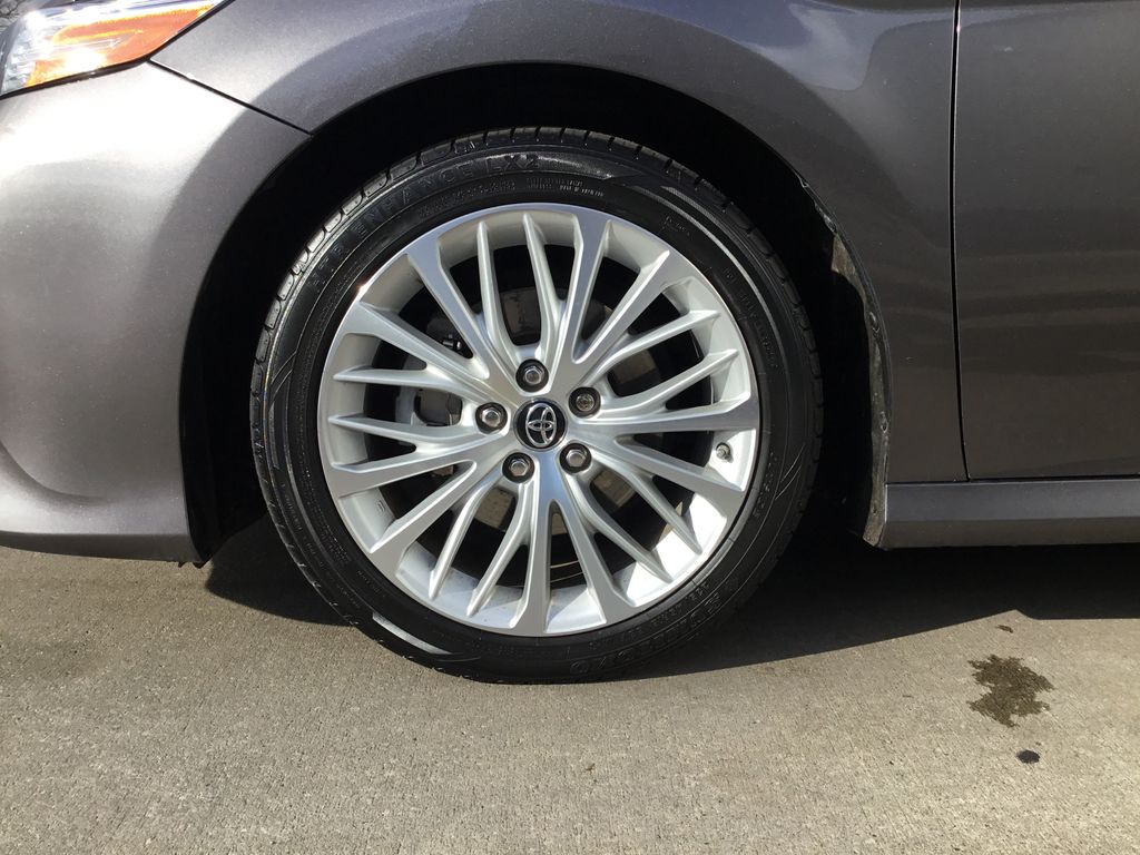 Thumbnail: 2019 Toyota Camry - 9