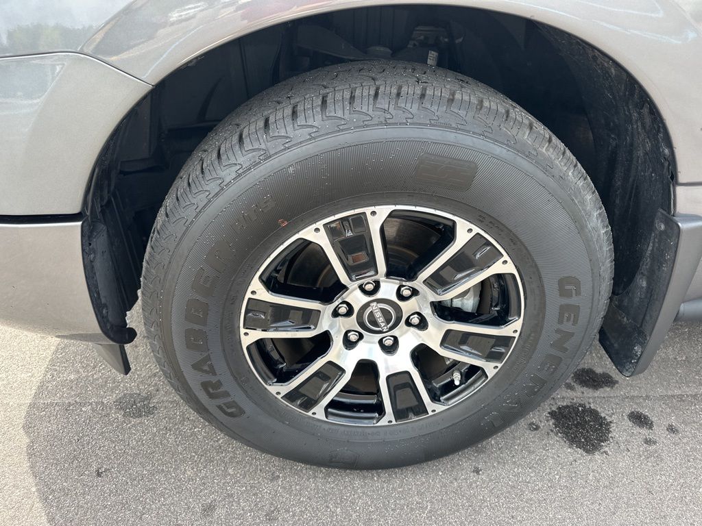 2023 Gun Metallic Nissan Titan SV RWD Truck