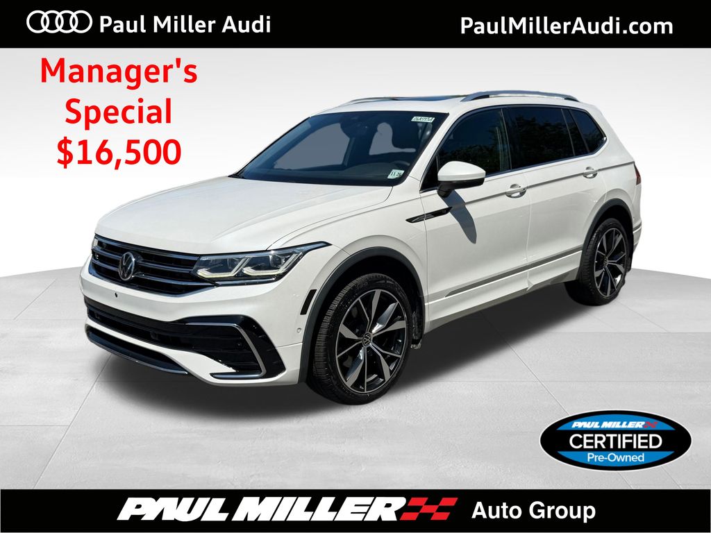 Pure White 2022 Volkswagen Tiguan SUV / Crossover All-Wheel Drive 8-Speed Automatic